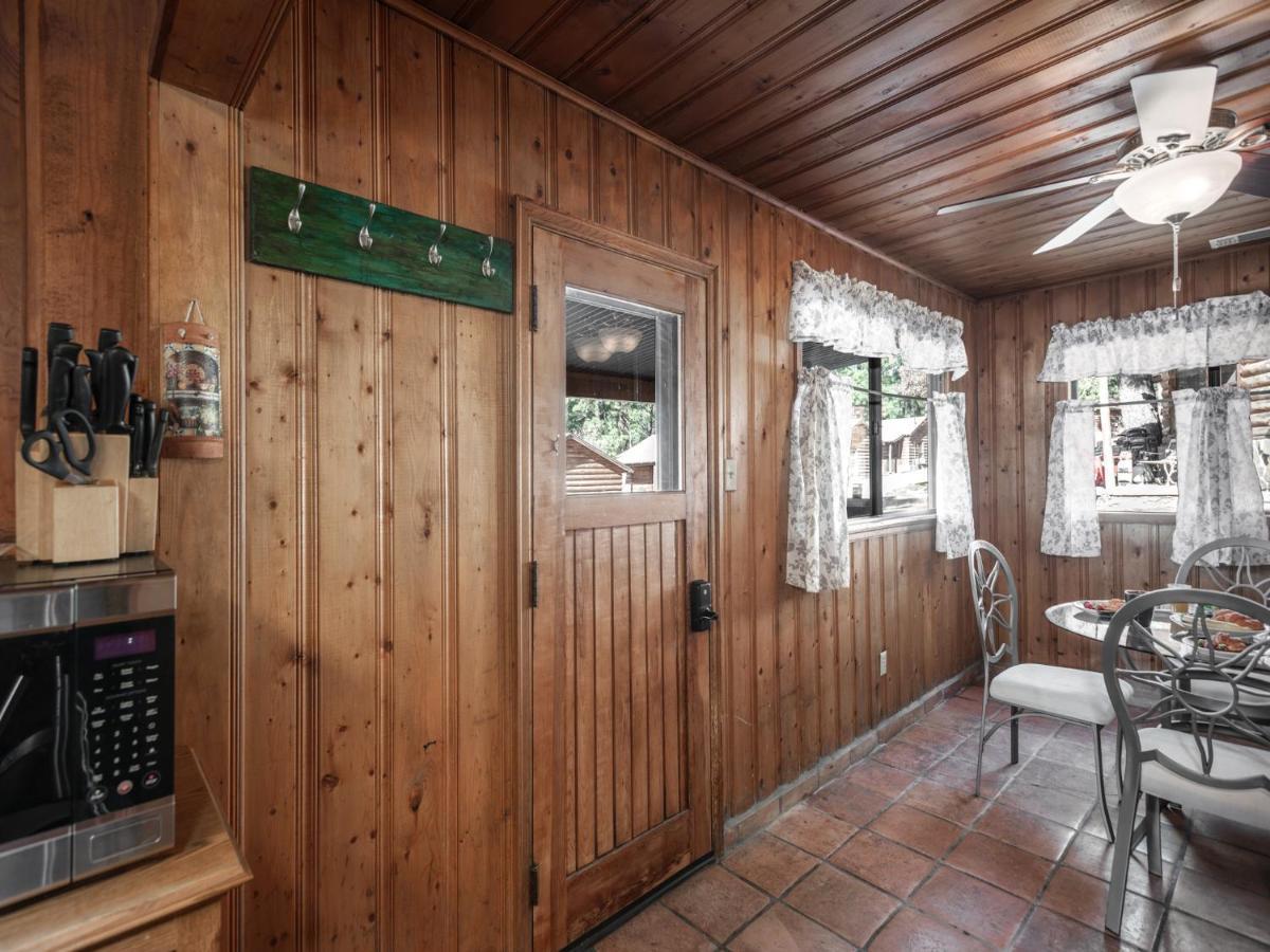 רואידוסו Alpine Cabin, 3 Bedrooms, Deck, Sleeps 8 מראה חיצוני תמונה