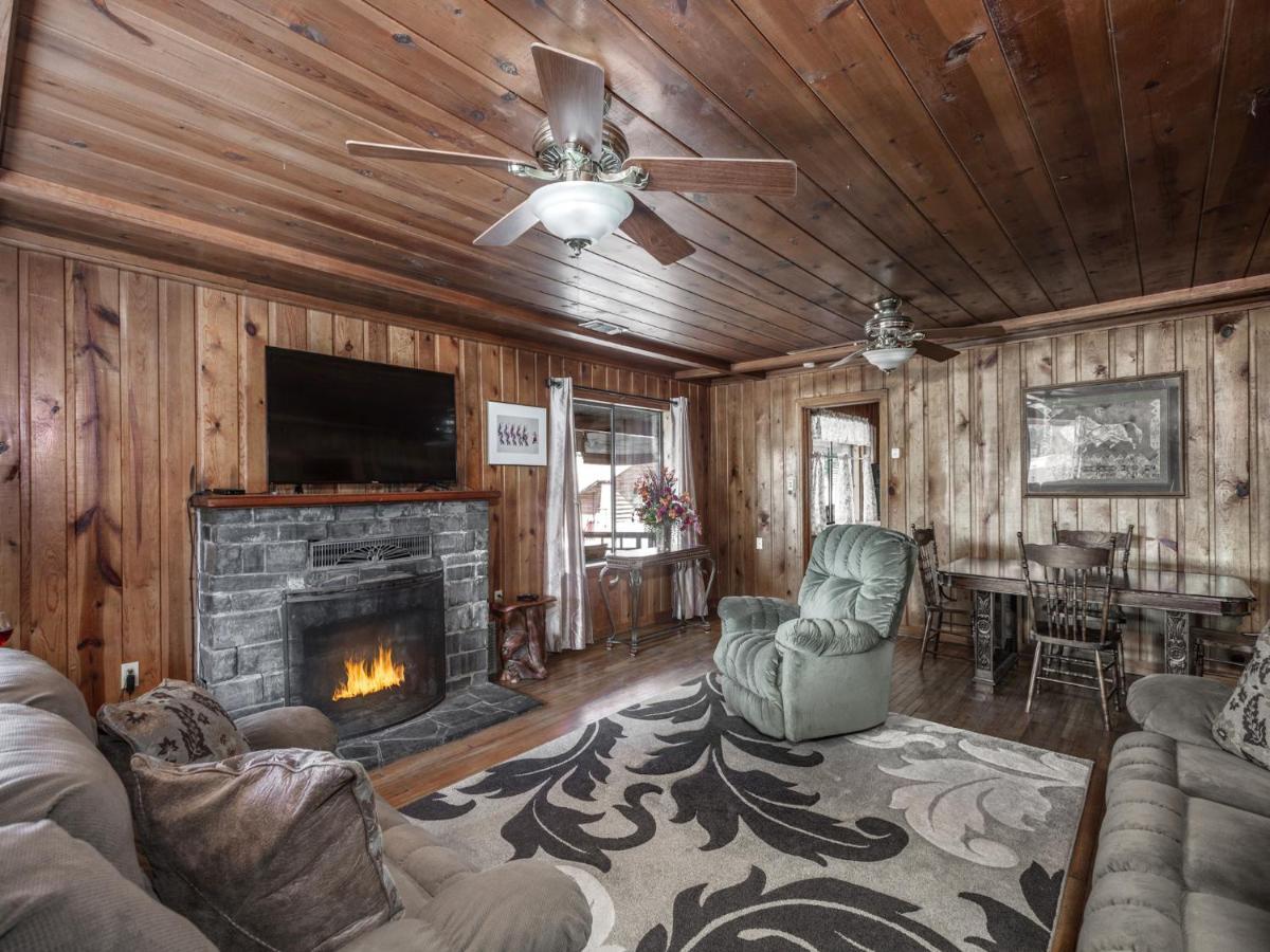 רואידוסו Alpine Cabin, 3 Bedrooms, Deck, Sleeps 8 מראה חיצוני תמונה