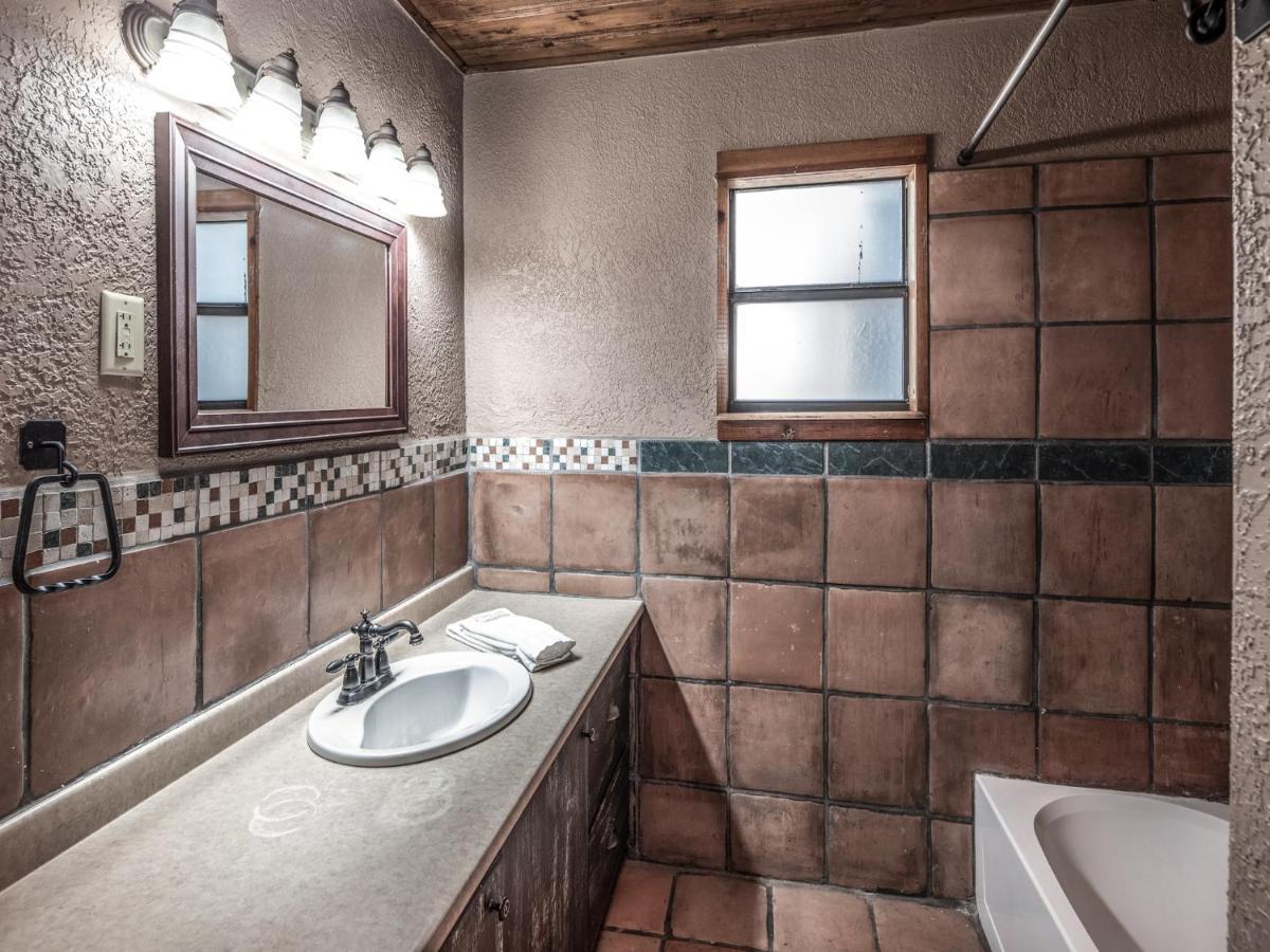 רואידוסו Alpine Cabin, 3 Bedrooms, Deck, Sleeps 8 מראה חיצוני תמונה