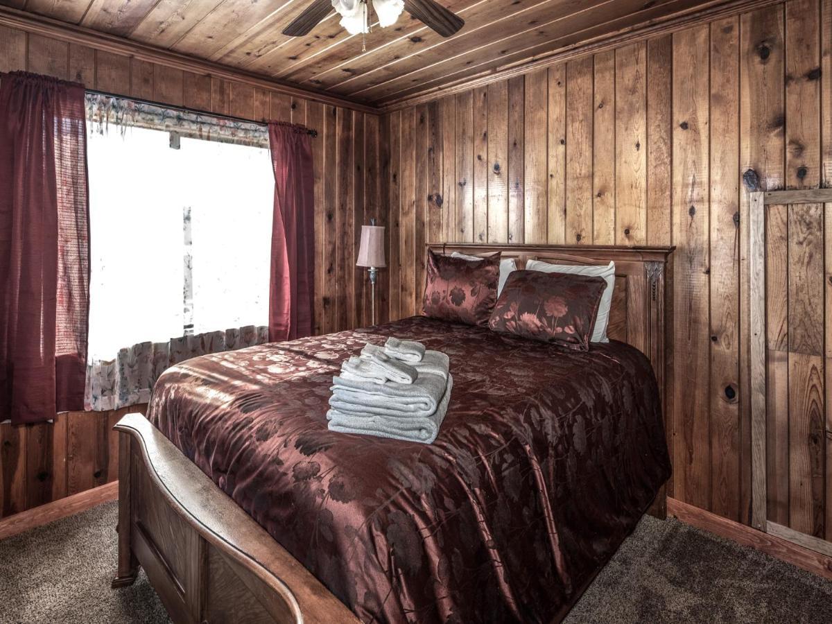 רואידוסו Alpine Cabin, 3 Bedrooms, Deck, Sleeps 8 מראה חיצוני תמונה